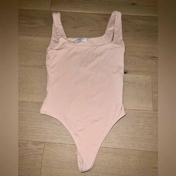 Contour Squareneck Bodysuit Babaton Aritzia Pink - Picture 4 of 6